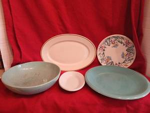 lot 1809 image: Tableware Lot 6 Pieces chips noted see in pictures