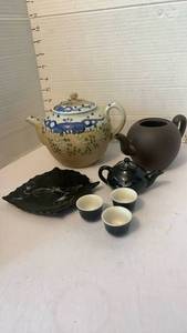 lot 1983 image: Ceramic Teapot and miniatures