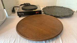 lot 1987 image: Avantco electric warmer, silver plate and wooden footed dishes