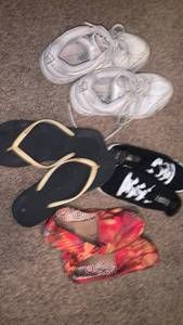 lot 2049 image: Ladies shoes 8-9