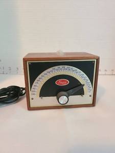 lot 2110 image: Franz Electric Metronome Model LM-FB-5 4 Watts 110V
