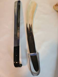 lot 2148 image: Animal horn shoehorn with folding metal standbase plus a Velette stainless shoehorn