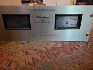 lot 2167 image: Phase Linear 400 Amplifier