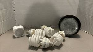 lot 2225 image: Tessan Timer with Spiral Bulbs and Reflector Lamp Lot