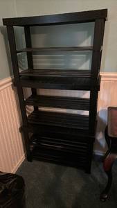 lot 2268 image: Shelves - Three seperate shelves at 18 x 28 x 11 each