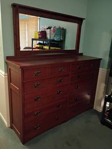 lot 2273 image: Dresser with Mirror.  You will need to bring help to load it. 73 x 66 x 19