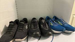 lot 2301 image: Mens shoes - size 10.5, 11.5 and 12