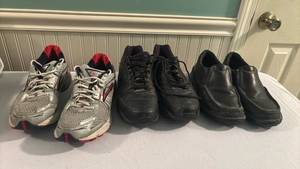 lot 2311 image: Mens Shoes Lot of 3 Pairs Brooks Running Sneakers Black Lace-Up Sneakers Black ECCO Slip-On Loafers