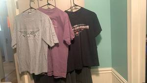 lot 2323 image: Mostly Harley Davidson t shirts Size L