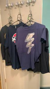 lot 2338 image: Mens t shirts size L Tags removed