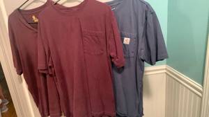 lot 2342 image: Mends Carhart t shirts S-M