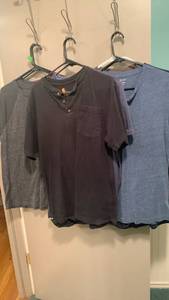 lot 2345 image: Mens shirts S-M