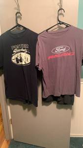lot 2349 image: Mens T shirts size Ltags removed