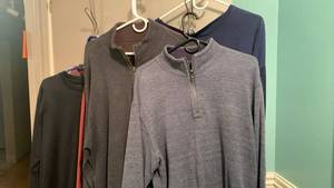 lot 2354 image: Mends shirts and sweaters mostly L