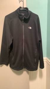 lot 2377 image: Mens Northface jacket size L