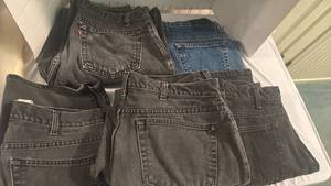 lot 2380 image: Mens Levis and other jeans 36x30