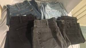 lot 2381 image: Mens jeans 36x29