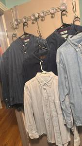 lot 2394 image: Mens long sleeve button up shirts size unknown tags taken out possible L