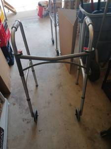 lot 4107 image: Foldable  Walker with Wheels adjustable crutches and seat cushion