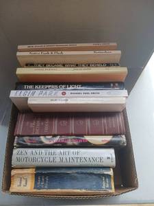lot 4212 image: Lot of  Books Including Zen and the Art of Motorcycle Maintenance