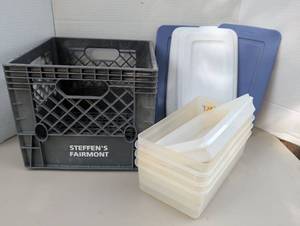 lot 4321 image: Steffens Fairmont Commercial crate and storage containers