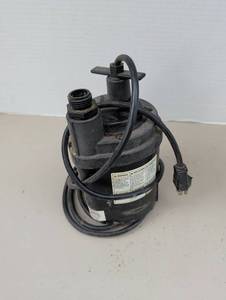 lot 4338 image: Flotec Submersible SumpUtility Pump