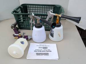 lot 4340 image: Gravity Feed Paint Spray Gun Lot