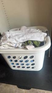 lot 4411 image: Laundry basket with kitchen towels
