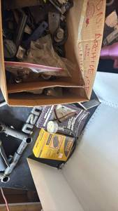 lot 4432 image: Mixed Automotive Parts & Accessories Lot Thule FM-1 Brake Bleeding Kit 6820 Isuzu Emblem and more