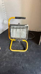 lot 4439 image: Portable Work Light