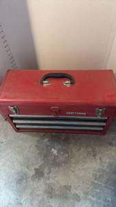 lot 4446 image: Craftsman metal tool box 11x21x9