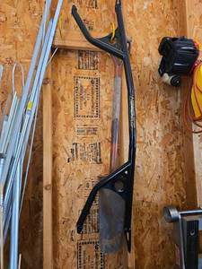 lot 4504 image: 2010 Camaro SS 20109 Strut Brace and sharpshooter shovel