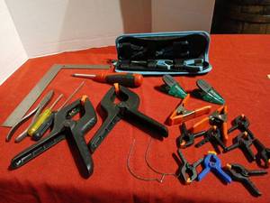 lot 1226 image: Clamps and hand tools