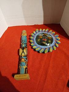 lot 1229 image: Decorative Carved Wooden Totem,  Mask Wall Art