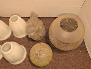lot 3066 image: Lot of 7 Glass Lamp Shades, Assorted Styles and Colors