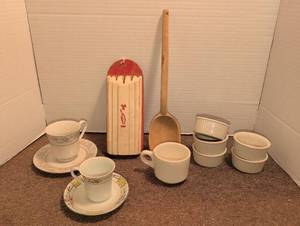 lot 3068 image: Vintage Kitchen Lot Teacups Saucers Ramekins Wooden Spoon and knife block
