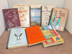 lot 3081 image: Lot of 8 Recipe spiral bound Cookbooks
