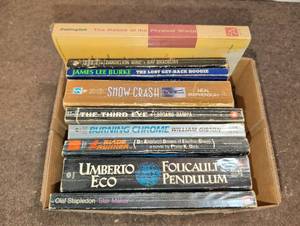 lot 3085 image: Classic Science Fiction Literature Bundle