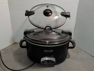 lot 3011 image: Crock-Pot The Original Slow Cooker with Lids