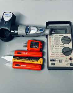 lot 1248 image: Dremel Charger, Micronta Multimeter, Ames, VoltAlert
