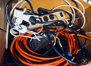 lot 1255 image: Power Strip Extension Cord Lot 6 Outlet Orange Cable and more