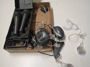 lot 1258 image: Radio Shack Microphones and Pantone ColorVision and More