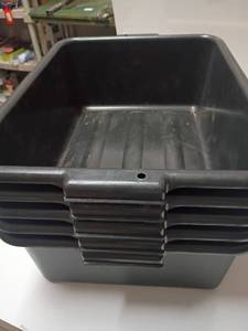 lot 1266 image: 5 Empty Tubs.  Approximately 7in deep