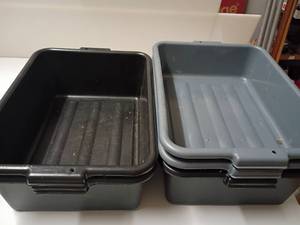 lot 1267 image: 5 Empty Tubs.  Approximately 7in and 5in deep