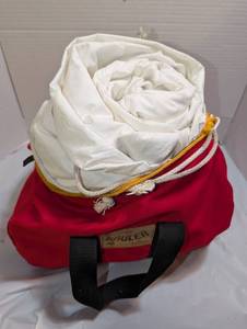 lot 3117 image: White muslin drop cloth or backdrop, no measurements available. In basement