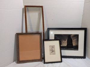 lot 3118 image: Frames and framed wall decor. Largest framed art is 15x12 edge to edge
