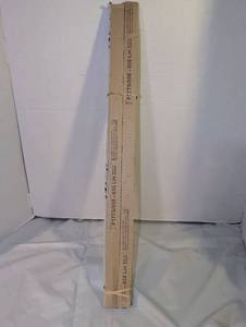 lot 3134 image: F17T8950 (or 850) linear fluorescent lamp  24 in