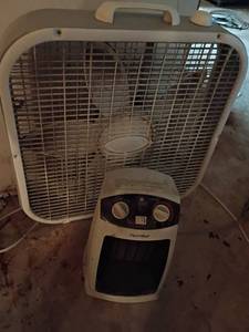 lot 3214 image: Box Fan and Heater.