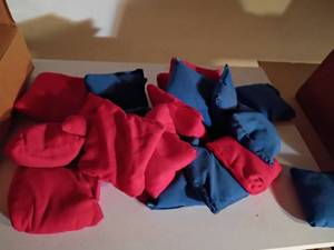 lot 3330 image: 20 Bean Bags. Mostly 4 x 4