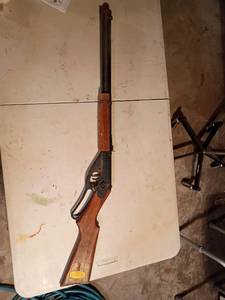 lot 3340 image: Red Ryder Daisy BB Gun.  Been in basement